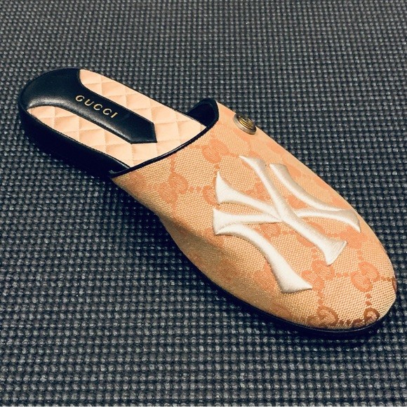 SINGLE SHOE Gucci Supreme NY Yankees GG Embroidered Canvas Mule 38 - Picture 3 of 10